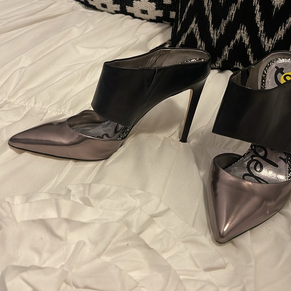 Sam Edelman closed toe metallic bronze and black high heel mule - Picture 2 of 5